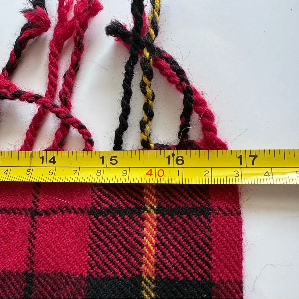 Punctuate stylish plaid